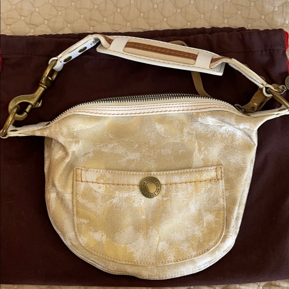 BRAND NEW COACH SMALL SHOULDER BAG